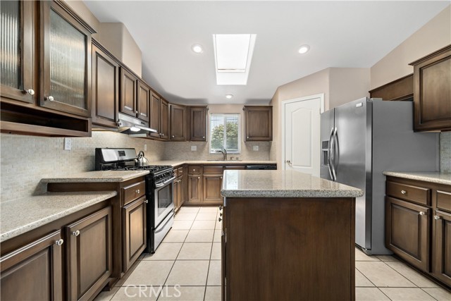 Detail Gallery Image 15 of 56 For 24285 Adams Ave, Murrieta,  CA 92562 - 4 Beds | 2 Baths