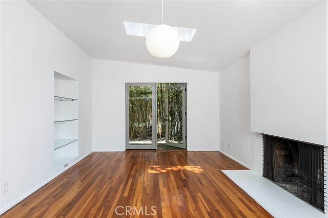 Detail Gallery Image 6 of 20 For 1947 Holliston Ave, Altadena,  CA 91001 - 2 Beds | 1 Baths