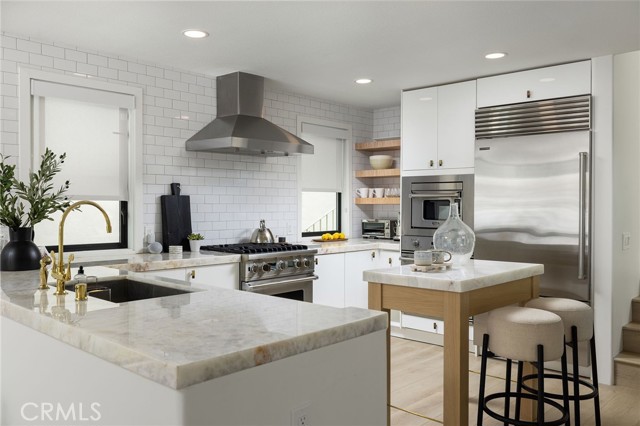 Detail Gallery Image 12 of 29 For 502 Jasmine Ave a,  Corona Del Mar,  CA 92625 - 3 Beds | 2/1 Baths