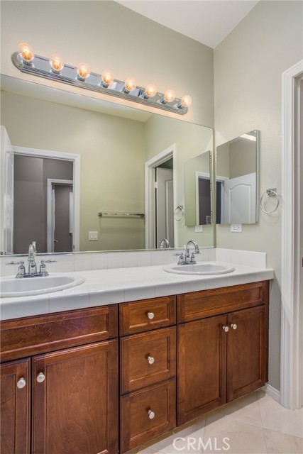 33411 Miners Drive, Yucaipa CA: https://media.crmls.org/medias/9b9835e7-4565-4568-aa23-579f68fb85bf.jpg
