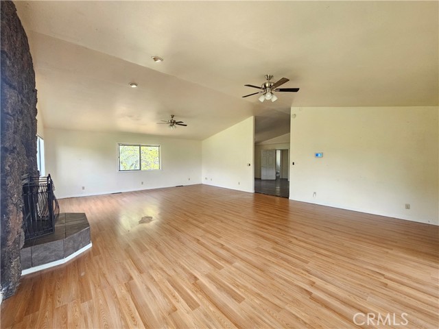 Detail Gallery Image 8 of 54 For 18834 Deer Hill Rd, Hidden Valley Lake,  CA 95467 - 4 Beds | 2/2 Baths