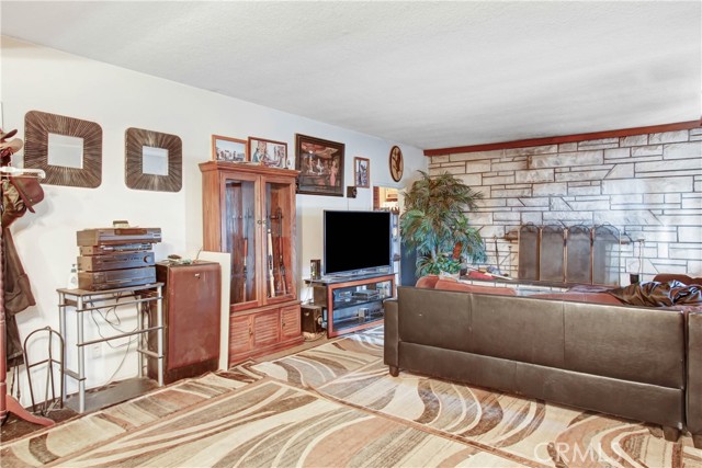Image 3 for 7492 Joshua Ln, Yucca Valley, CA 92284