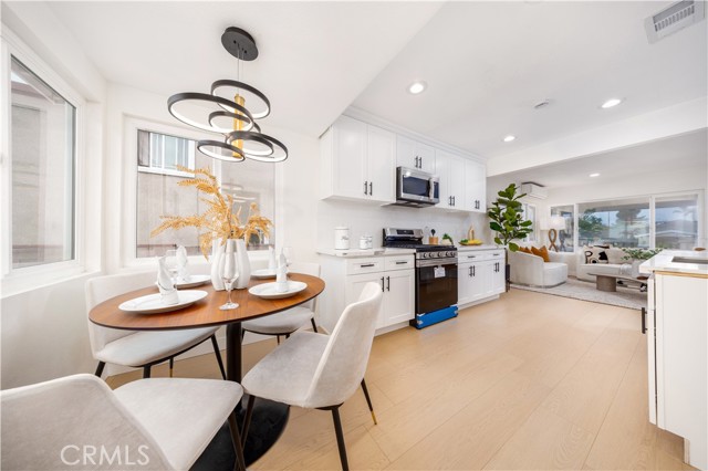 15220 Terracedale Drive, La Mirada CA: https://media.crmls.org/medias/9b986ce4-b9c0-44e6-a5fa-207971ea678d.jpg