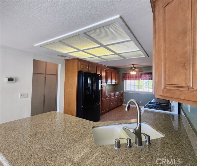 Detail Gallery Image 10 of 48 For 26755 Red Coach Ln, Helendale,  CA 92342 - 4 Beds | 2 Baths