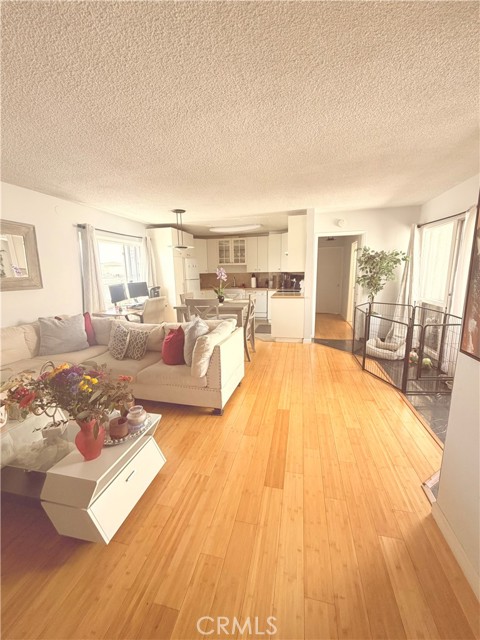 Detail Gallery Image 6 of 24 For 5300 Fairview #19,  Los Angeles,  CA 90056 - 2 Beds | 1 Baths