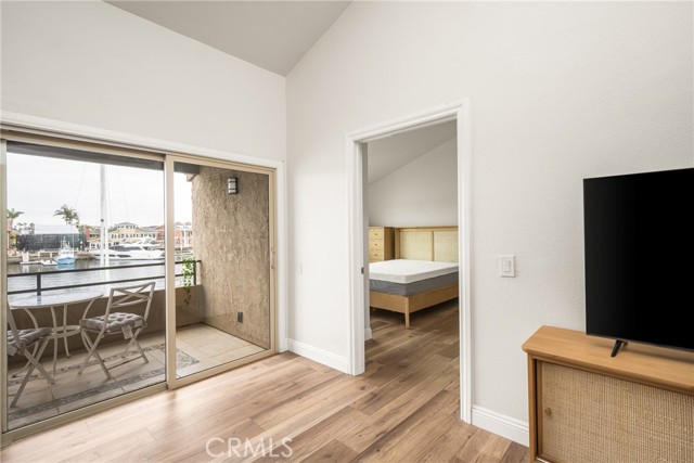 17110 Bluewater Lane, Huntington Beach CA: https://media.crmls.org/medias/9b991ad0-f9ef-4886-bd15-c31ec06ee8ea.jpg