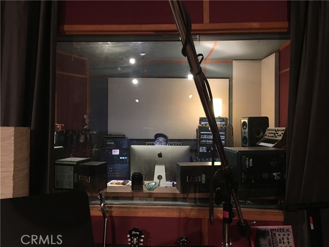 14152 Lemay Street, Van Nuys CA: https://media.crmls.org/medias/9b99f3e1-e8d6-4dd6-80e6-31752d51b04b.jpg