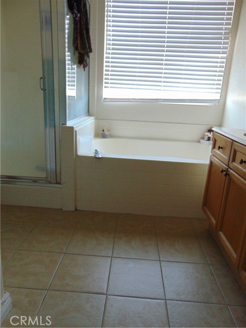 Detail Gallery Image 11 of 19 For 19 Cottonwood Dr, Aliso Viejo,  CA 92656 - 3 Beds | 2/1 Baths