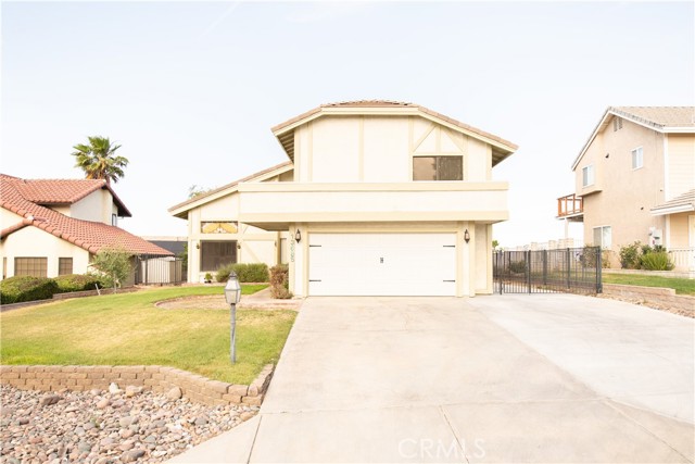 13685 Hidden Valley Road, Victorville CA: https://media.crmls.org/medias/9b9a3a2f-3a55-4199-8172-e0f06980e06b.jpg
