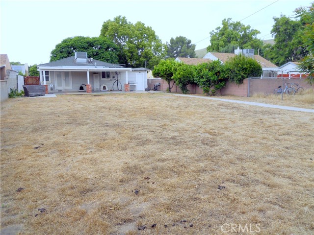 3071 N Crescent Avenue, San Bernardino CA: https://media.crmls.org/medias/9b9a7224-20a2-4537-bd18-034c62a03991.jpg