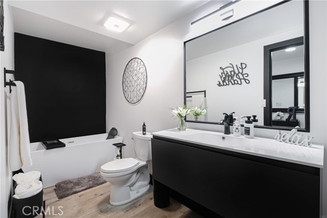 Detail Gallery Image 9 of 59 For 19501 Vintage St, Northridge,  CA 91324 - 7 Beds | 6 Baths