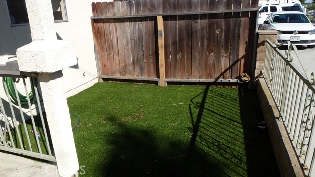 Detail Gallery Image 2 of 15 For 3629 148th Pl #C,  Hawthorne,  CA 90250 - 2 Beds | 2 Baths