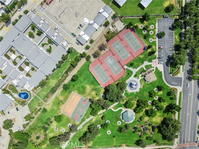 14998 Mustang Lane, Fontana CA: https://media.crmls.org/medias/9b9aa8ff-406e-43a6-a226-80baf94ec612.jpg
