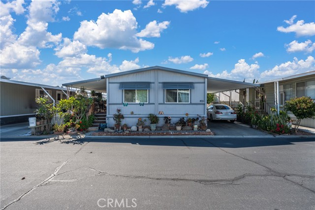 Detail Gallery Image 1 of 32 For 3825 Crestmore #426,  Jurupa Valley,  CA 92509 - 2 Beds | 2 Baths