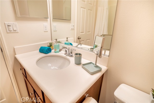 Detail Gallery Image 24 of 45 For 301 Harbor Breeze Dr., Port Hueneme,  CA 93041 - 3 Beds | 2/1 Baths