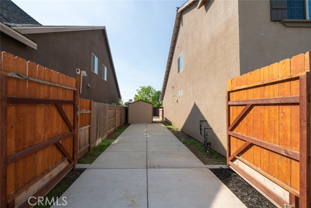 Detail Gallery Image 38 of 38 For 2027 W Babcock, Visalia,  CA 93291 - 4 Beds | 2/1 Baths