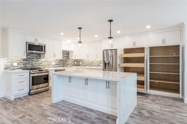 906 Camino Real, Redondo Beach, California 90277, 2 Bedrooms Bedrooms, ,2 BathroomsBathrooms,Residential,Sold,Camino Real,SB22092034