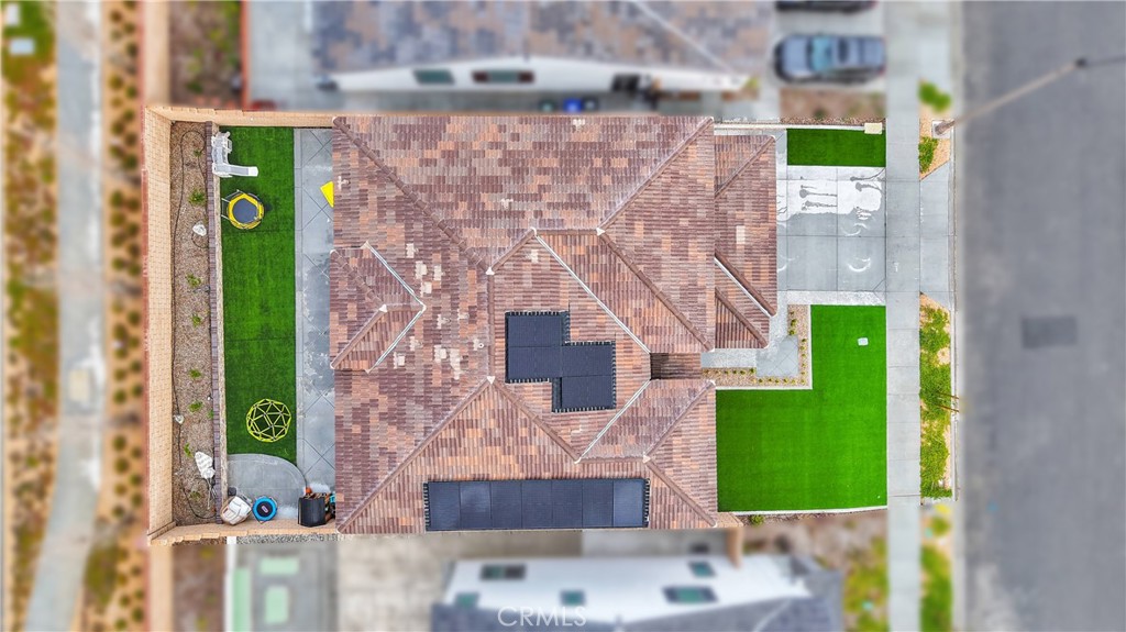 https://media.crmls.org/medias/9b9c7bfe-28f5-429f-a777-53a3f639a730.jpg?preset=X-Large
