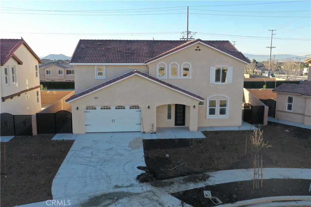 16135 Cedar Ct., Fontana, CA 92336