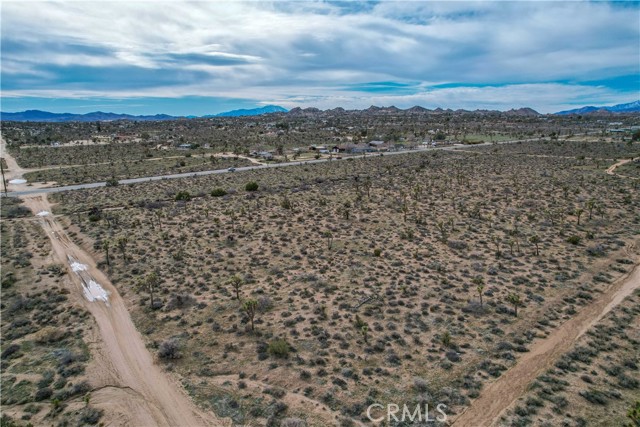 Detail Gallery Image 11 of 32 For 4824 Elata Ave, Yucca Valley,  CA 92284 - – Beds | – Baths