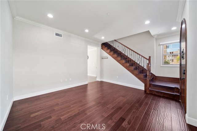 130 Alta Street, Arcadia CA: https://media.crmls.org/medias/9b9df225-cbf3-41e9-ab09-13f33b055fad.jpg