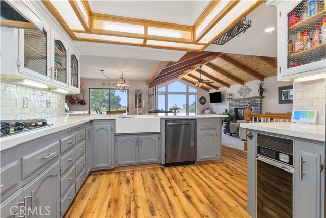 9555 Santa Cruz Road, Atascadero CA: https://media.crmls.org/medias/9b9e399e-8d1e-44dc-96b2-8e451880a54d.jpg