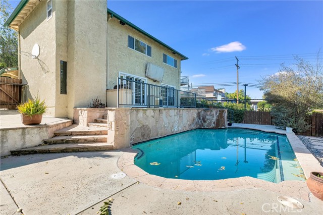 Detail Gallery Image 38 of 46 For 22781 Macfarlane Dr, Woodland Hills,  CA 91364 - 3 Beds | 3/1 Baths