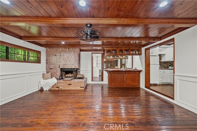 Detail Gallery Image 25 of 57 For 10132 Wish Ave, Northridge,  CA 91325 - 4 Beds | 3 Baths