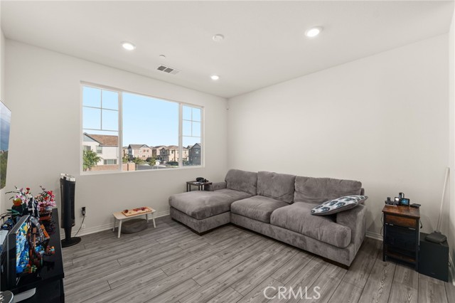 Detail Gallery Image 18 of 35 For 16680 Wyndham Ln #3,  Fontana,  CA 92336 - 2 Beds | 2/1 Baths