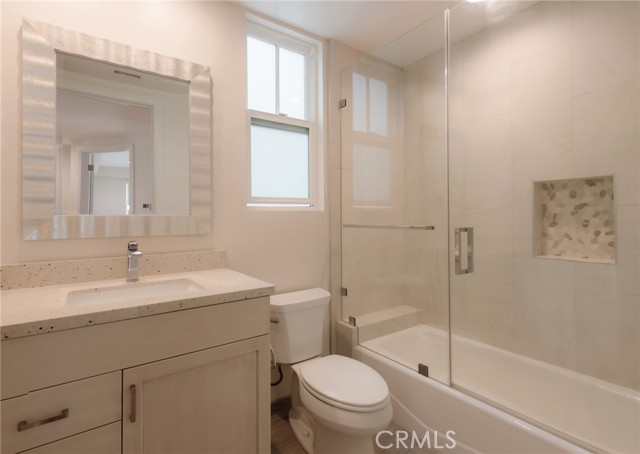 223 Irena Avenue, Redondo Beach, California 90277, 4 Bedrooms Bedrooms, ,4 BathroomsBathrooms,Residential,For Sale,Irena,SB25254754