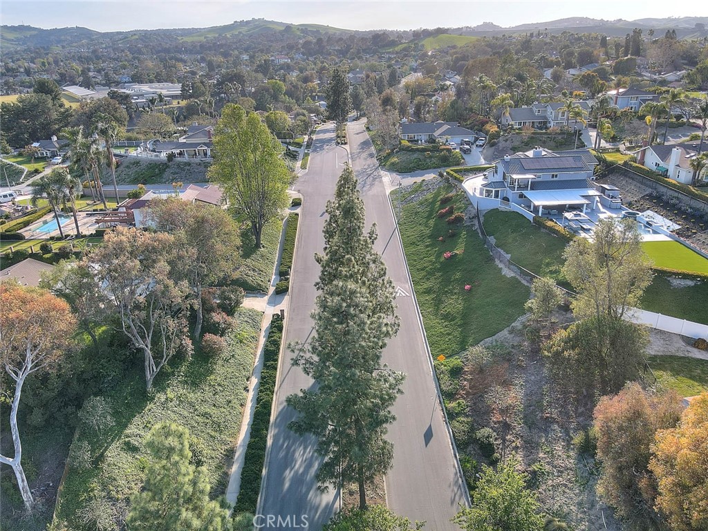 https://media.crmls.org/medias/9b9febef-c139-4869-8135-31e0c8a5b9b6.jpg?preset=X-Large