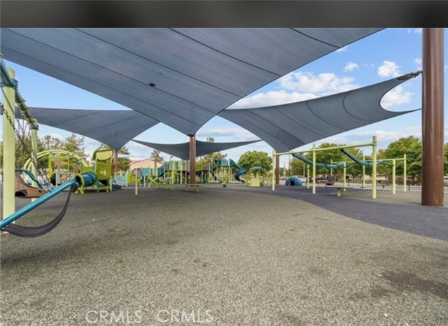 Detail Gallery Image 21 of 31 For 28618 Jardineras Dr, Valencia,  CA 91354 - 3 Beds | 2/1 Baths