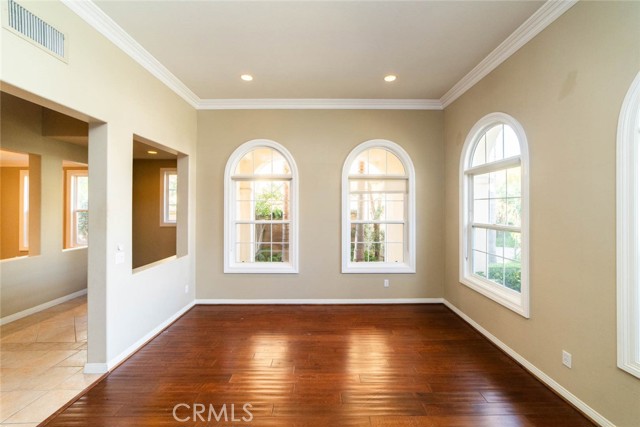 Detail Gallery Image 5 of 52 For 6 Roseleaf, Irvine,  CA 92620 - 5 Beds | 3/1 Baths