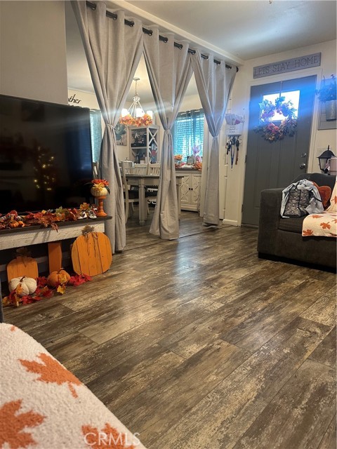 12700 Elliott Avenue, El Monte CA: https://media.crmls.org/medias/9ba1374e-ddd0-46f6-9790-1c86f5087fed.jpg