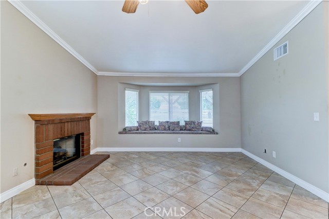 1946 Tamarack Lane, Hemet CA: https://media.crmls.org/medias/9ba16e6c-4afe-4738-b7cd-e4bcf115ee41.jpg