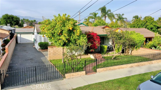 1223 Griffith Street photo 1