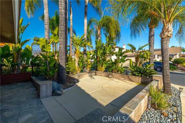 Detail Gallery Image 5 of 58 For 30205 Channel Way, Canyon Lake,  CA 92587 - 3 Beds | 2 Baths