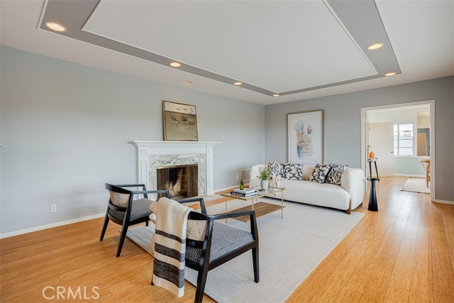 Detail Gallery Image 7 of 45 For 523 Meadows Dr., Glendale,  CA 91202 - 4 Beds | 4 Baths
