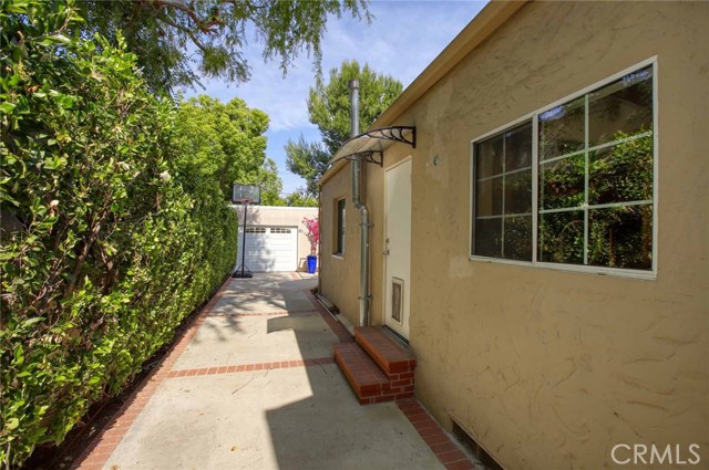 1534 Idlewood Road, Glendale CA: https://media.crmls.org/medias/9ba24057-a3d5-460b-8a47-14c7b0caa039.jpg