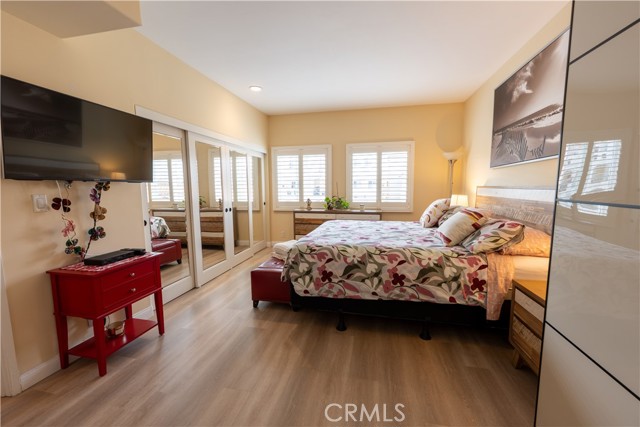 Detail Gallery Image 7 of 17 For 5500 Torrance Blvd #A211,  Torrance,  CA 90503 - 3 Beds | 2 Baths