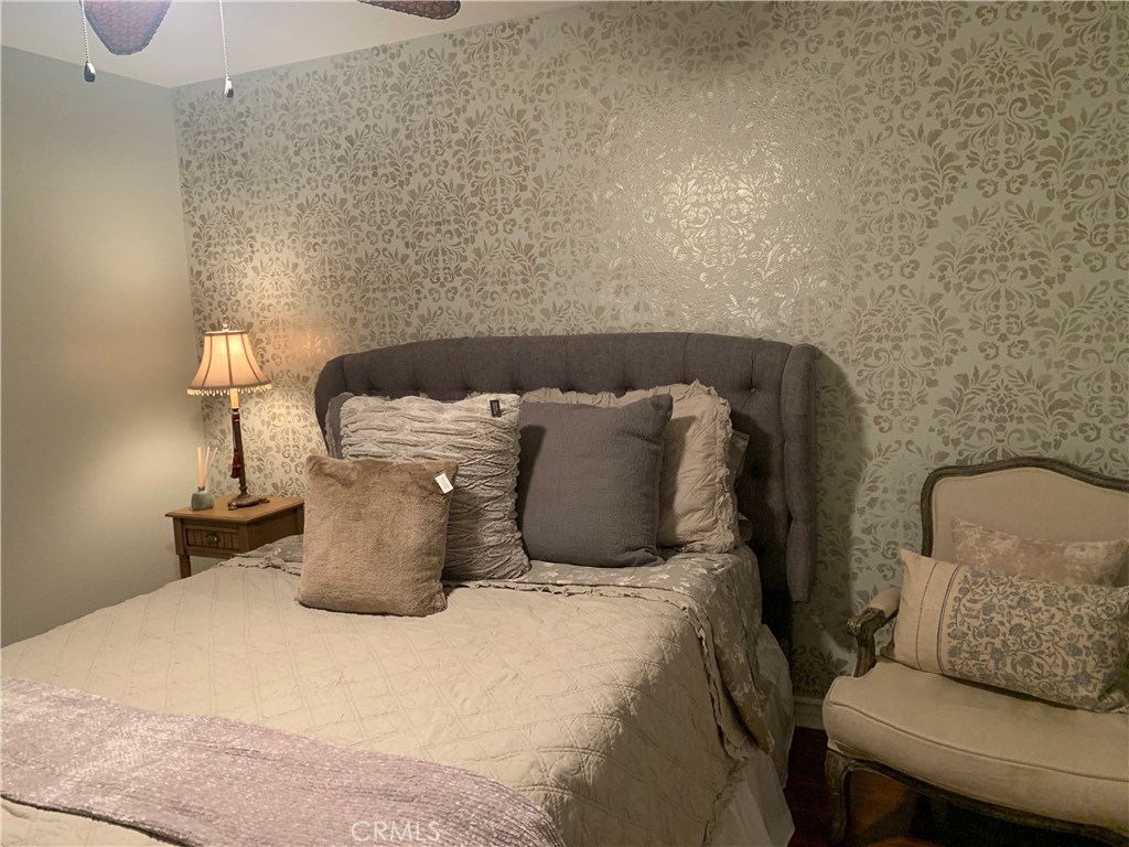 https://media.crmls.org/medias/9ba28288-b5cc-49f3-ab1d-a472bbae6a3a.jpg?preset=X-Large