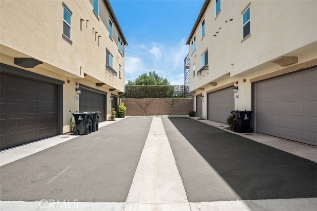 Detail Gallery Image 15 of 17 For 784 N Ethan Way, Anaheim,  CA 92805 - 2 Beds | 2/1 Baths