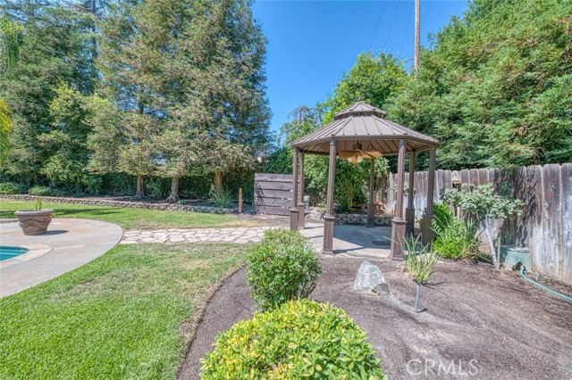 1590 W Escalon Avenue, Fresno CA: https://media.crmls.org/medias/9ba503d1-c99c-442b-bba4-4a18f115ae33.jpg