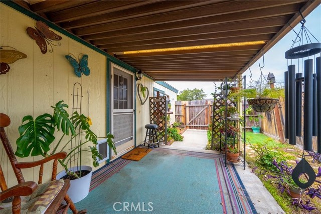519 W Taylor Street, Santa Maria CA: https://media.crmls.org/medias/9ba51be9-b012-496f-8ad5-14392db77bc8.jpg