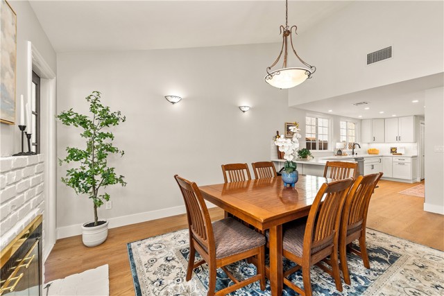 Detail Gallery Image 12 of 51 For 30355 Goodspring Dr, Agoura Hills,  CA 91301 - 3 Beds | 2 Baths