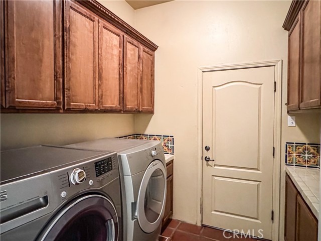 Detail Gallery Image 39 of 61 For 12011 Manorwood St, Bakersfield,  CA 93311 - 4 Beds | 2/1 Baths