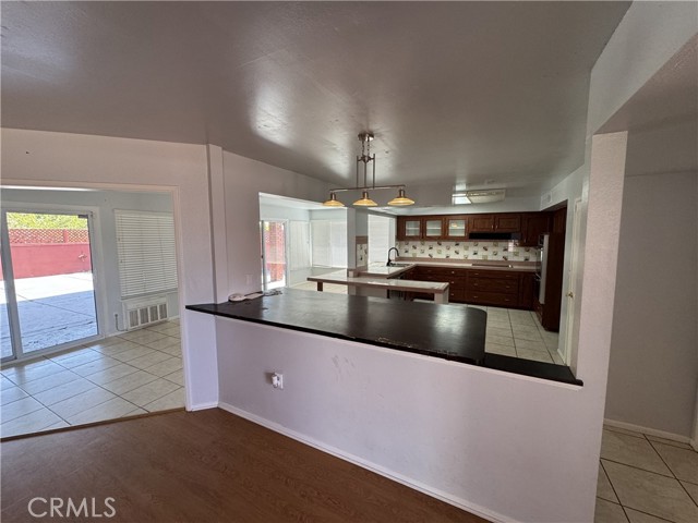 Detail Gallery Image 8 of 22 For 25925 Roanoke Rd, Menifee,  CA 92586 - 3 Beds | 2 Baths