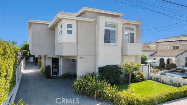 2508 Harriman Lane, Redondo Beach, California 90278, 4 Bedrooms Bedrooms, ,3 BathroomsBathrooms,Residential,For Sale,Harriman,SB25198058