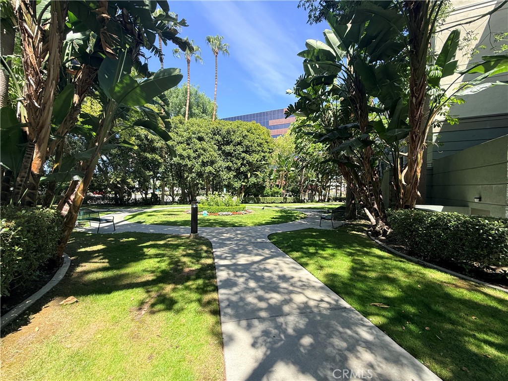 https://media.crmls.org/medias/9ba79588-50f9-42da-9750-5fdddc2f7a64.jpg?preset=X-Large