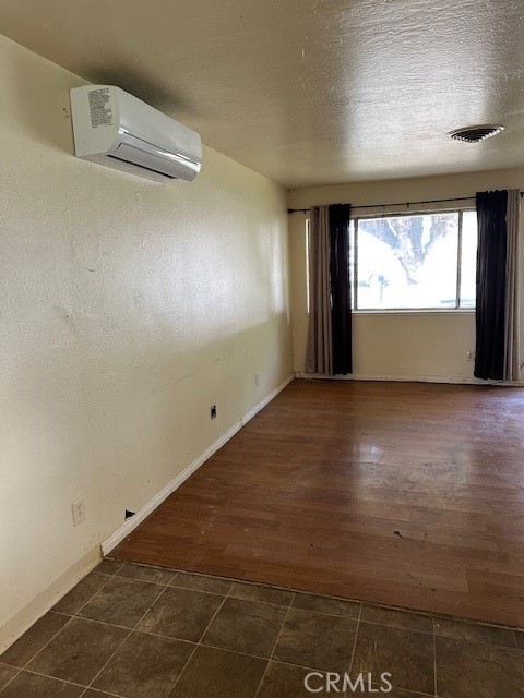 Detail Gallery Image 4 of 24 For 2915 Rancho Vista Dr, Lucerne,  CA 95458 - 3 Beds | 1 Baths